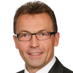 FH-Prof. Dipl.-Kfm. Bernd Kirschner
