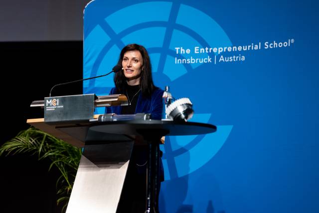 EU-Kommissarin Mariya Gabriel zu Gast im Congress Innsbruck. © Thomas Steinlechner