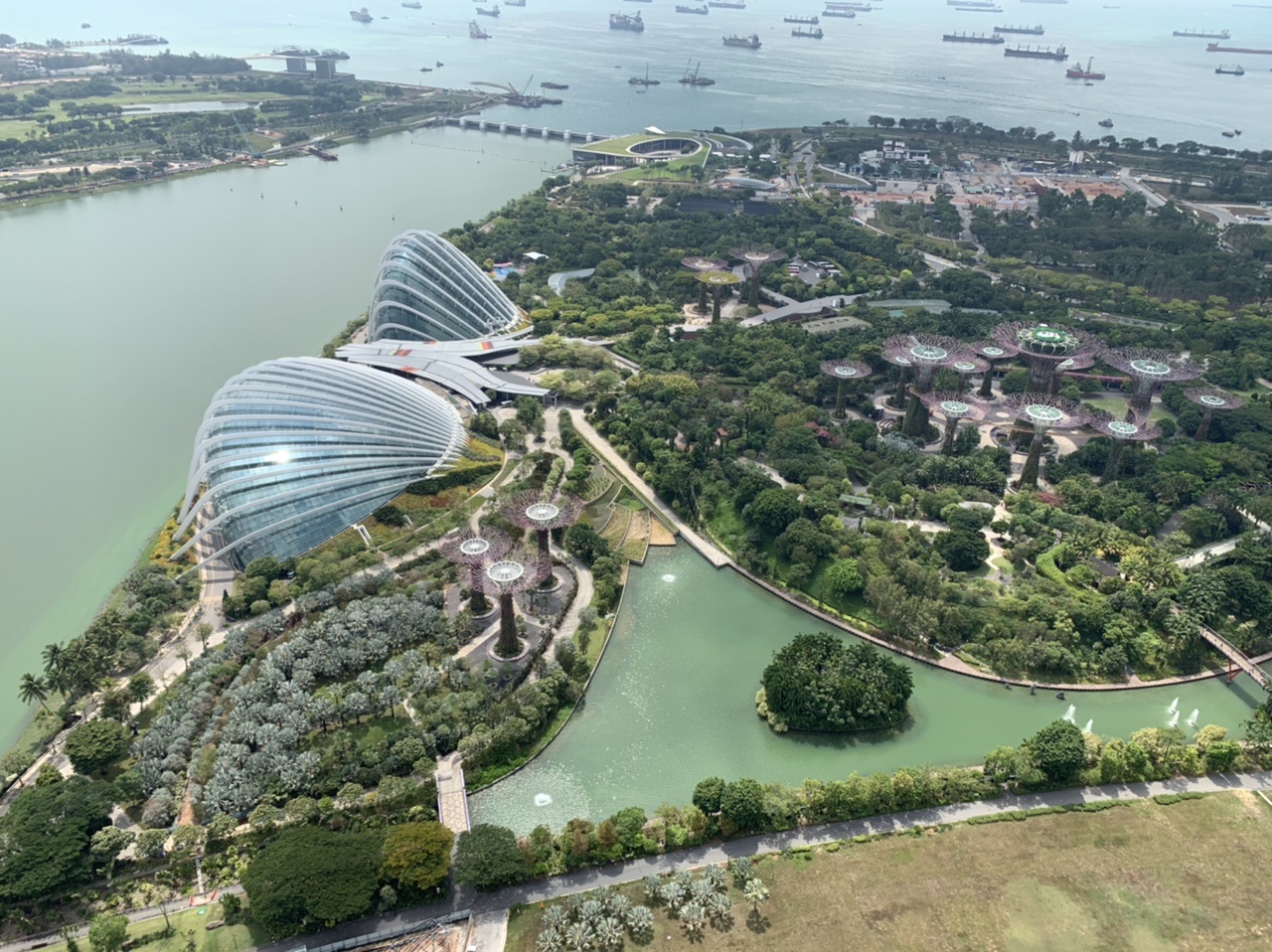 <p>Overview Singapore gardens by the bay<em>. Photo: Sumesgutner<br /></em></p>