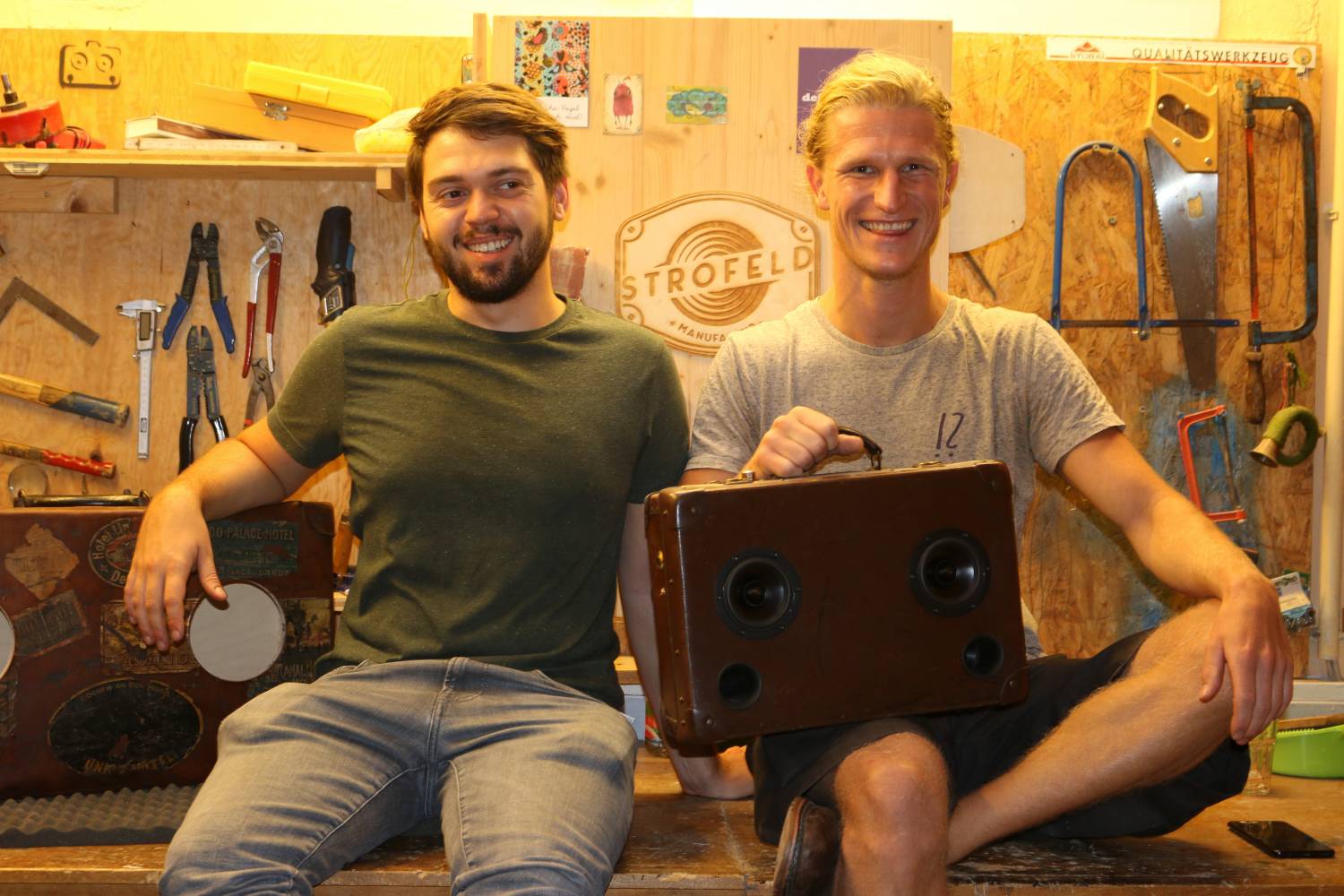 MCiT alumni & startup founder Dominik Strobl and his partner Jonathan Dornfeld in their workshop. Photocredit: MCI