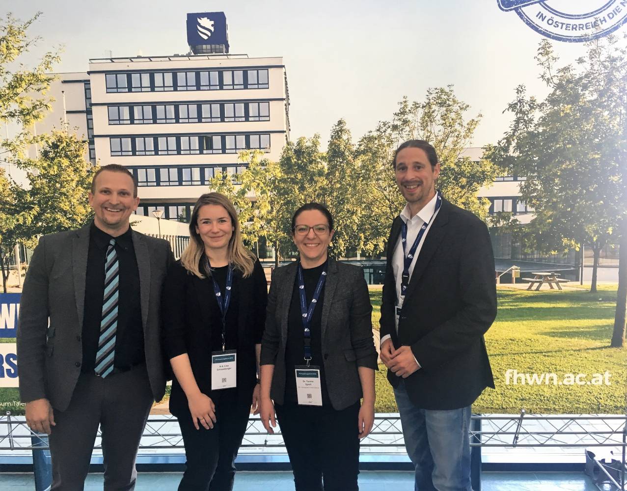 <p>v.l.n.r. MCiT Lektor Thomas Dilger, MA, BA | MCiT Absolventin Elisabeth Schneeberger, BA | MCiT Lektorin Dr. Teresa Spieß | MCiT Lektor FH-Prof. Dr. Stephan Schlögl beim Forschungsforum 2019 in Wiener Neustadt</p>