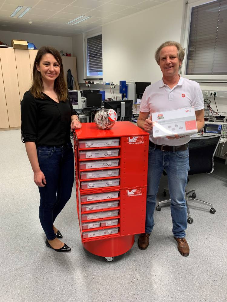 <p><em>Ina Franjic, Strategic Product Design, Würth Elektronik handing over the Alpha Design Rack to Ronald Stärz, MCI <br /></em></p>