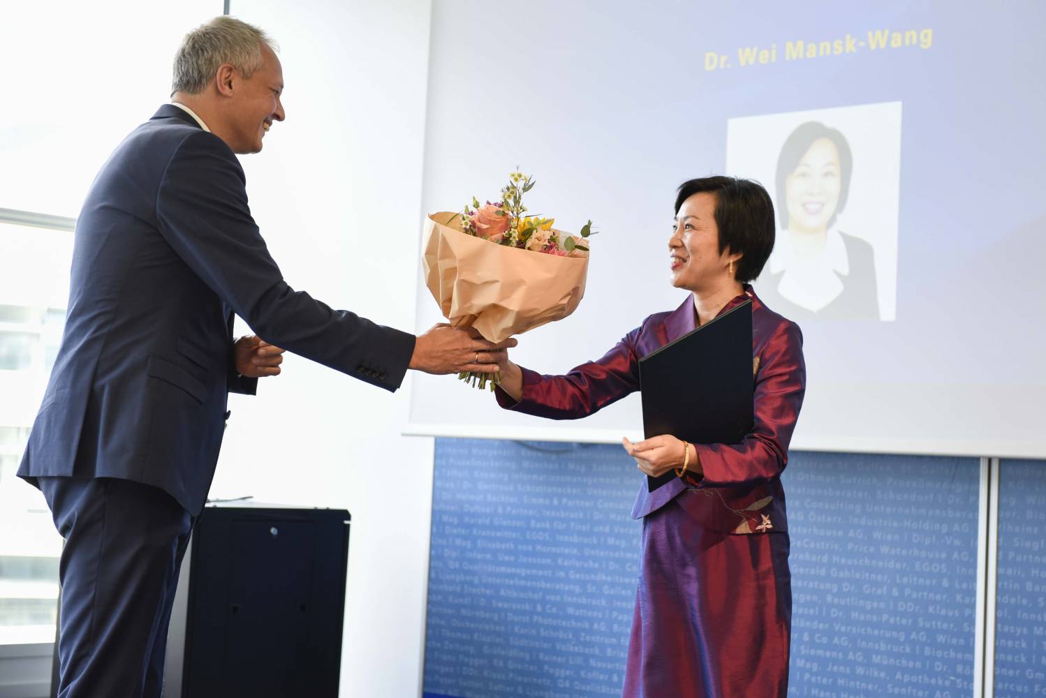 <p>MCI Associate Professorship for Dr. Wei Manske-Wang. Photocredit: MCI</p>