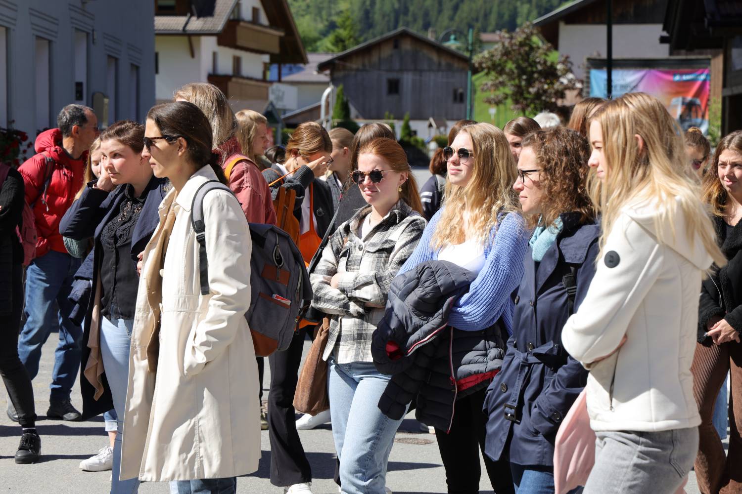 <p>Tour of the village. Photo: MCI/Harner</p>