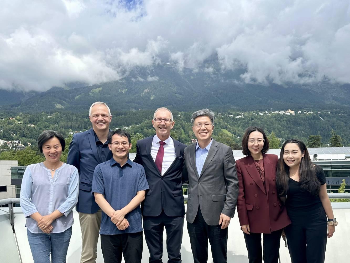 <p>The Delegation from Wuhan University, Head & Staff of the China Center MCI, Head of Study Program Prof. Dr. Siegfried Walch and Rector Prof. Dr. Andreas Altmann ©MCI</p>