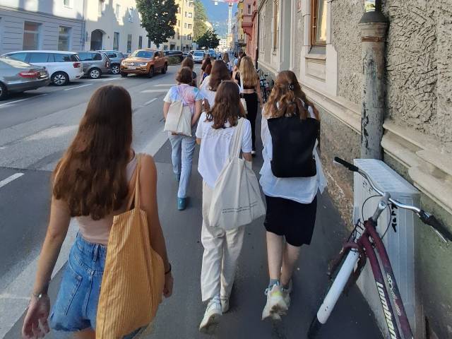 <p>Students explore social and health organisations in Innsbruck. Photo: MCI</p>