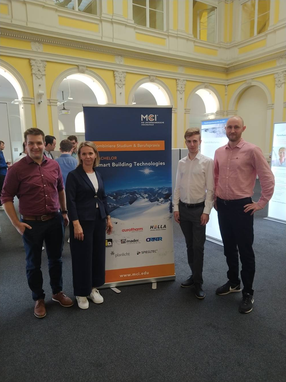 <p>The student team of <em>iDM Energiesysteme GmbH</em>, <br />Jonas Seitner, Alexander Mader and Robert Kühnst <br />(from left to right), were welcomed to the <em>PLETZER Group</em> by Sabina Hutter, Head of Human Resources. ©MCI-Hofer</p>