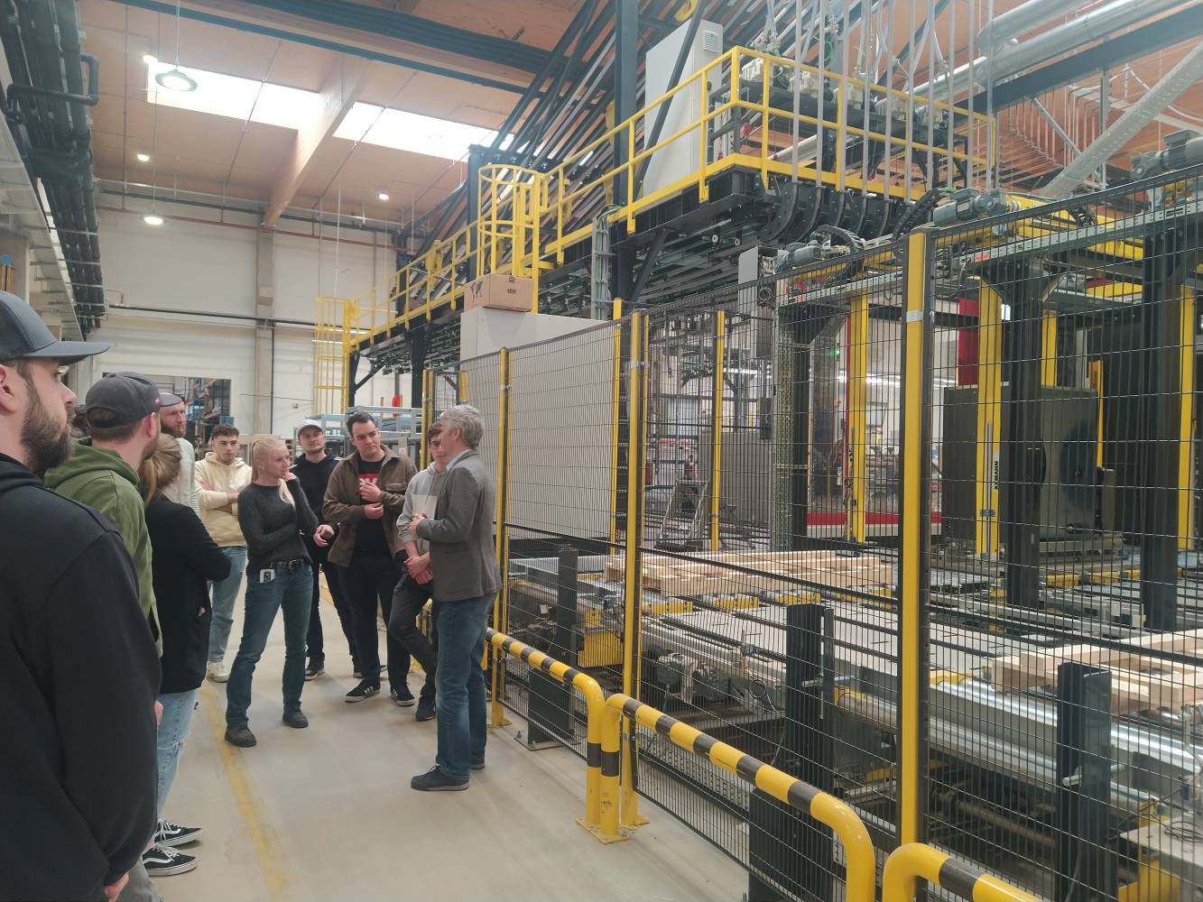 <p>Christoph Bacher, Technical Managing Director at iDM, gave a tour of the production facilities in Matrei in East Tyrol. ©MCI-Hofer</p>