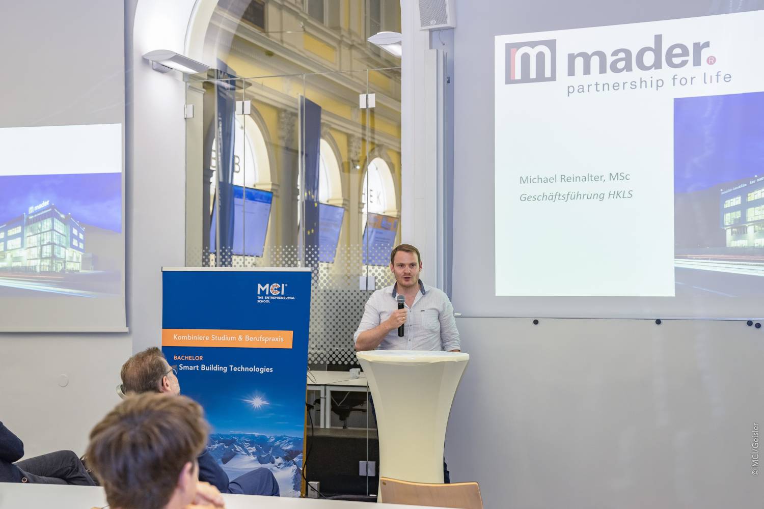 <p>Michael Reinalter, Managing Director HVAC (heating, air-conditioning, ventilation, and sanitary engineering) division of Mader GmbH emphasized his connection to the MCI through his own enriching studies in the Environmental Engineering degree program. Photo: MCI-Geisler</p>