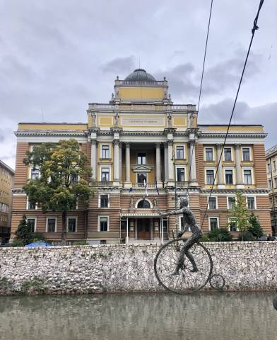 <p>University of Sarajevo, Faculty of Political Science, in Bosnia and Herzegovina. ©Ana Desnica</p>