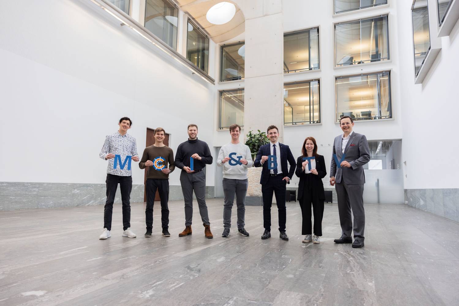 <p>From left to right: Paul Wipplinger, Michael Franz, Benedikt Alt, Johann Roos, Valentin Kalss (MCI student and working at BTV), Claudia Gschliesser (Team Leader Business Solutions), Dr. Herwig Petz (Head of Digital Unit), ©Valentin Kalss<em> <br /></em></p>