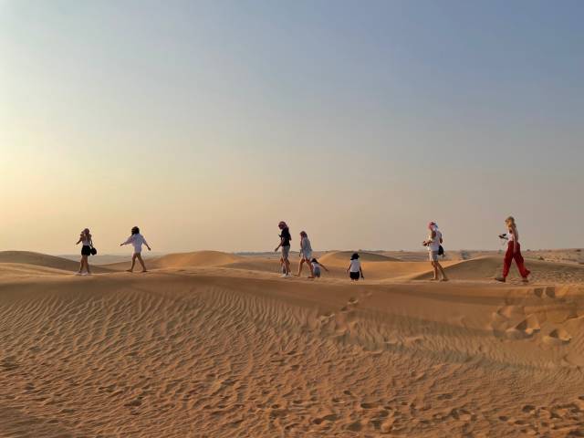 <p><em><em><em><em>MCI Tourism Masterstudents lost in the desert ;o) Ph</em></em>oto: MCI Tourismus<br /></em></em></p>