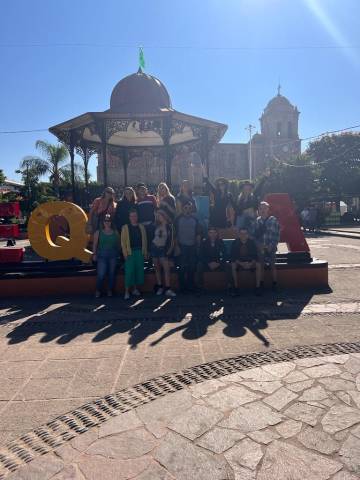 <p><em>International students at ITESM campus. </em>©<em>Gerlach</em></p>