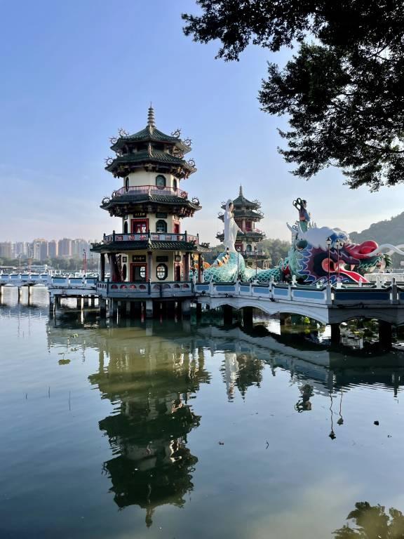 <p>Pagodas at Lotus Pond in Kaohsiung. © Leonie Kollmar</p>