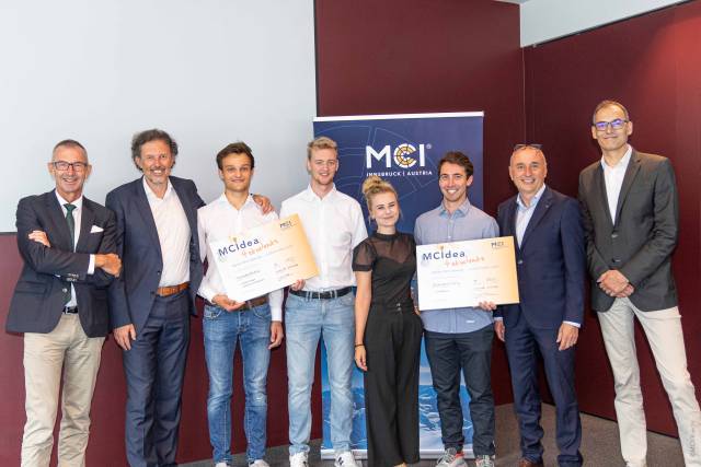 Mechatronik Studierende gewinnen MCI Award